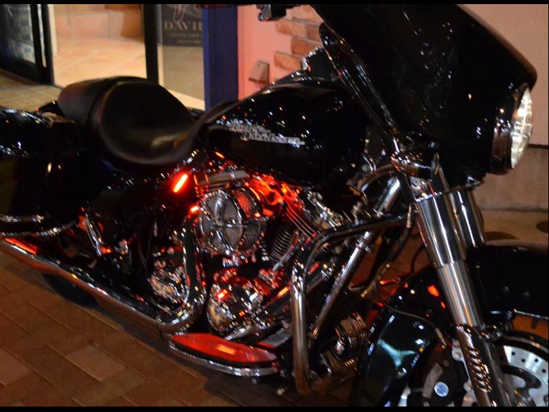 ＜ハンドメイド＞　ハーレー バイクエンブレムスタンド　フルカラーLED照明 ハンドメイド＞ ハーレー バイクエンブレムスタンド フルカラーLED照明